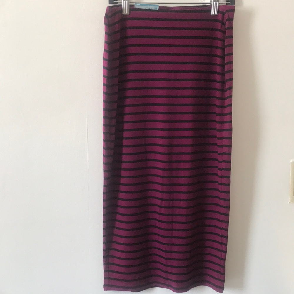 Old Navy Midi Penc Burgundy Strip Skirt.